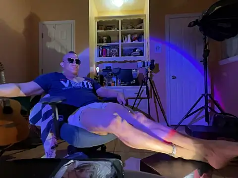 daddydonkey84 online show from 06/13/26, 04:10
