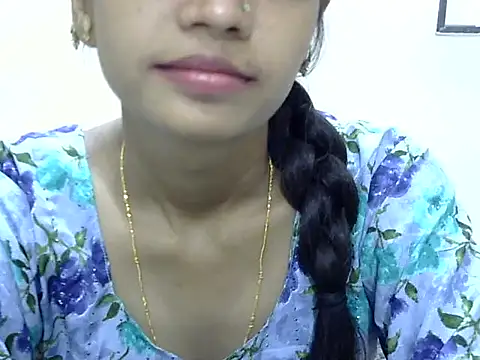 Snapshot of Kulsum_S chatting on 05/05/26, 11:51 Kulsum S online show from 05/05/26, 11:51