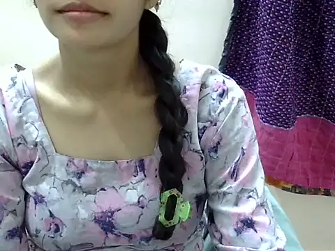 Kulsum S online show from 07/30/26, 02:05