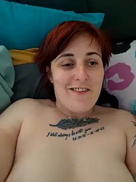 Snapshot of Tiara_XOX chatting on 05/20/26, 09:48 Tiara XOX online show from 05/20/26, 09:48
