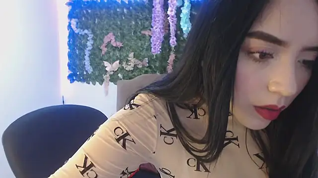 Snapshot of adara_cute_69 chatting on 03/07/26, 02:25 adara cute 69 online show from 03/07/26, 02:25