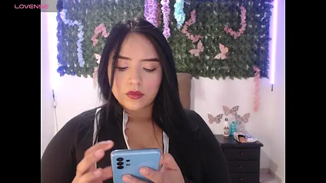 Snapshot of adara_cute_69 chatting on 04/16/26, 03:13 adara cute 69 online show from 04/16/26, 03:13