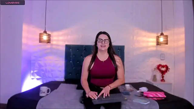 Snapshot of samantha_foxyy chatting on 02/06/26, 12:08 samantha foxyy online show from 02/06/26, 12:08