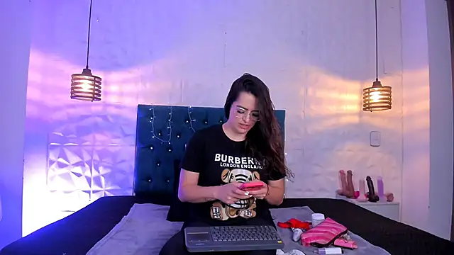 Snapshot of samantha_foxyy chatting on 03/07/26, 11:51 samantha foxyy online show from 03/07/26, 11:51
