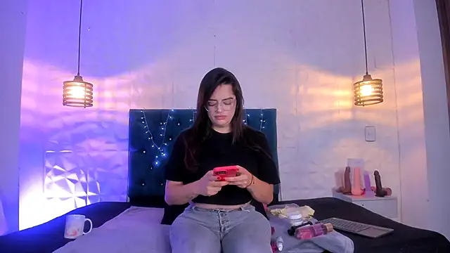 Snapshot of samantha_foxyy chatting on 04/07/26, 10:48 samantha foxyy online show from 04/07/26, 10:48