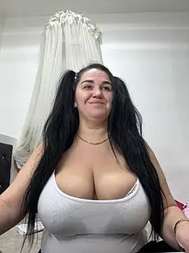 Snapshot of VickyVice chatting on 02/02/26, 05:33 VickyVice online show from 02/02/26, 05:33