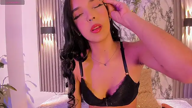 ChloeeMasonn online show from 07/25/26, 12:25
