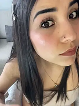 Snapshot of Mayka_sex chatting on 05/15/26, 05:09 Mayka sex online show from 05/15/26, 05:09