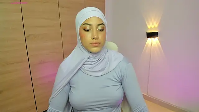 Snapshot of LAY_LA_ chatting on 03/16/26, 09:41 LAY LA online show from 03/16/26, 09:41