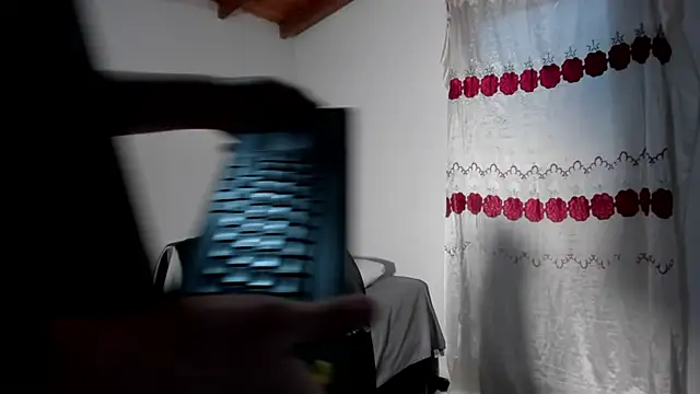 Snapshot of Vlad__night chatting on 04/24/26, 03:42 Vlad night online show from 04/24/26, 03:42