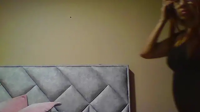 Snapshot of camila_star10 chatting on 03/06/26, 01:57 camila star10 online show from 03/06/26, 01:57
