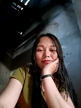 Snapshot of Rose-222 chatting on 03/22/26, 05:11 Rose-222 online show from 03/22/26, 05:11