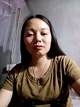 Snapshot of Rose-222 chatting on 04/18/26, 05:55 Rose-222 online show from 04/18/26, 05:55