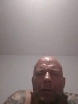 Snapshot of Jean-Pierre111 chatting on 06/21/26, 03:31 Jean-Pierre111 online show from 06/21/26, 03:31