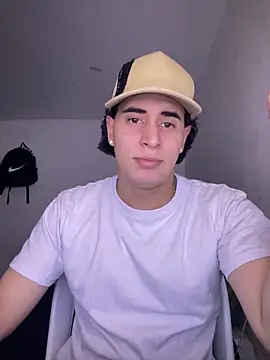 Maximuz1920 online show from 06/04/26, 08:59