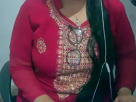 Snapshot of Cute_Aliyaa chatting on 03/13/26, 09:27 Cute Aliyaa online show from 03/13/26, 09:27