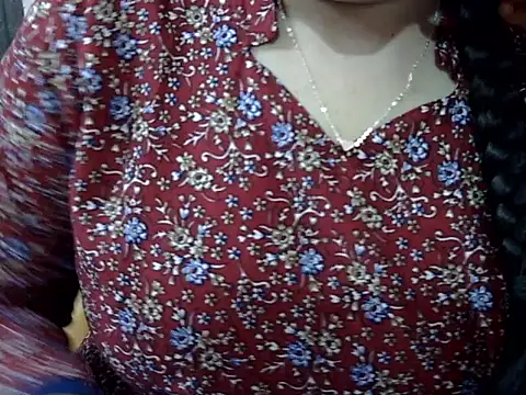 Snapshot of Cute_Aliyaa chatting on 03/24/26, 02:11 Cute Aliyaa online show from 03/24/26, 02:11