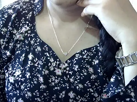 Snapshot of Cute_Aliyaa chatting on 03/26/26, 09:37 Cute Aliyaa online show from 03/26/26, 09:37