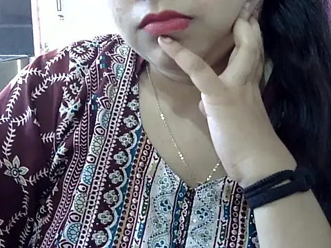Snapshot of Cute_Aliyaa chatting on 04/07/26, 11:21 Cute Aliyaa online show from 04/07/26, 11:21