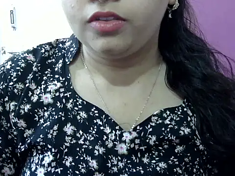 Snapshot of Cute_Aliyaa chatting on 05/05/26, 12:02 Cute Aliyaa online show from 05/05/26, 12:02