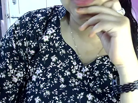Snapshot of Cute_Aliyaa chatting on 06/01/26, 12:18 Cute Aliyaa online show from 06/01/26, 12:18