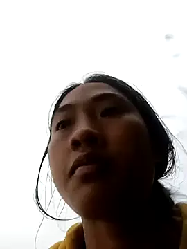 Snapshot of Hoa-tuylip chatting on 03/06/26, 12:40 Hoa-tuylip online show from 03/06/26, 12:40