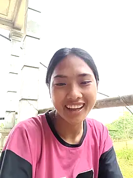 Snapshot of Hoa-tuylip chatting on 04/03/26, 05:27 Hoa-tuylip online show from 04/03/26, 05:27