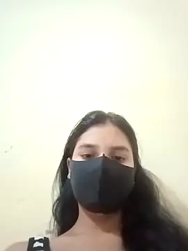 Mahira-- online show from 05/22/26, 07:59