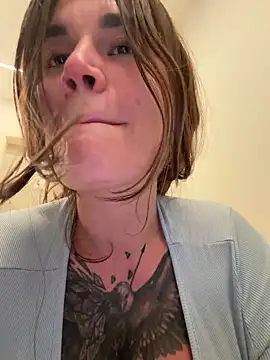 TattooGirlAlia online show from 10/02/25, 06:37