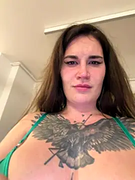 Snapshot of TattooGirlAlia chatting on 11/14/25, 11:24 TattooGirlAlia online show from 11/14/25, 11:24