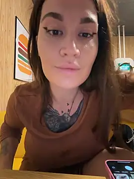 Snapshot of TattooGirlAlia chatting on 11/22/25, 08:08 TattooGirlAlia online show from 11/22/25, 08:08