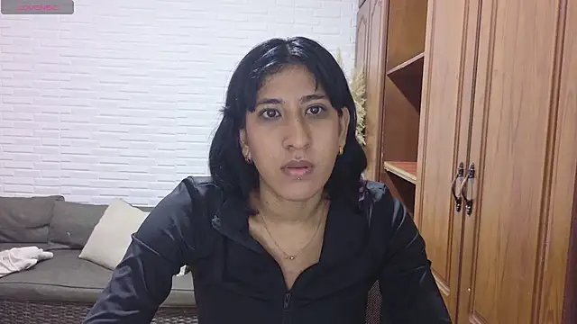 Snapshot of Violet_rousse7 chatting on 06/06/26, 03:00 Violet rousse7 online show from 06/06/26, 03:00