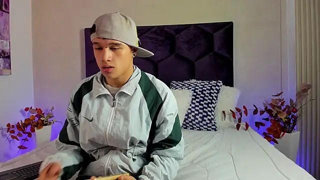 Dominik Souza online show from 06/12/26, 06:29