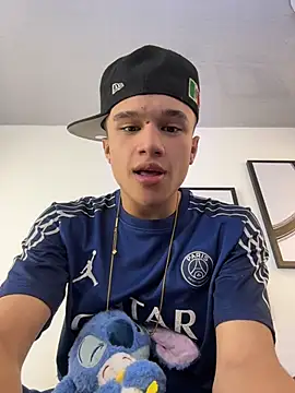 Dominik Souza online show from 07/25/26, 04:43