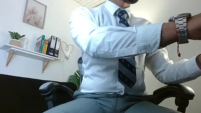 Snapshot of Paolo_Blaze chatting on 06/19/26, 12:42 Paolo Blaze online show from 06/19/26, 12:42