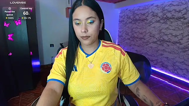 Camila IRoose online show from 07/07/26, 08:13