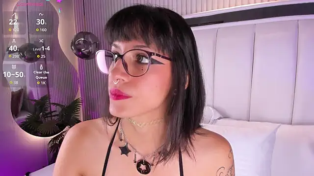 ViolettaColinss online show from 07/17/26, 11:39