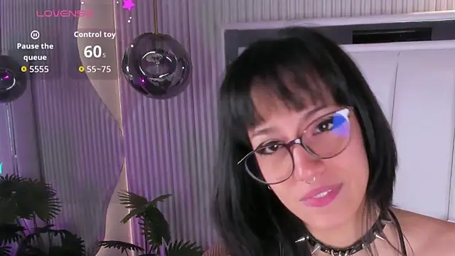 ViolettaColinss online show from 07/28/26, 12:48