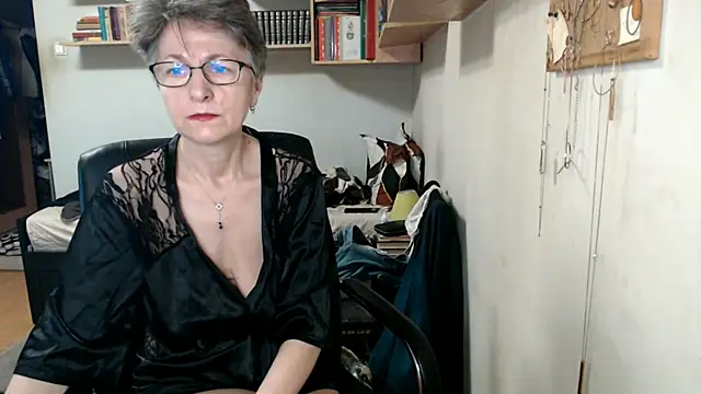 katemodel online show from 11/08/25, 07:08