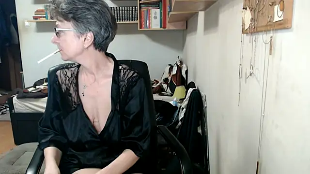 katemodel online show from 11/09/25, 07:28