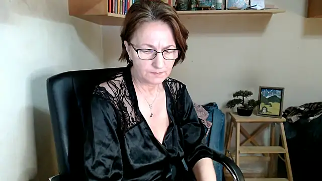 katemodel online show from 07/09/26, 10:47