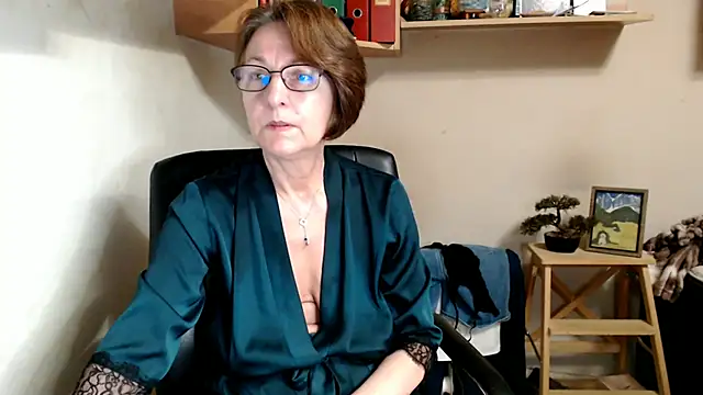 katemodel online show from 07/18/26, 05:11