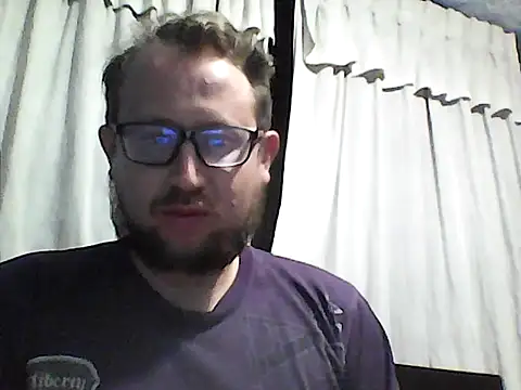 Snapshot of Ecuhot8976 chatting on 05/07/26, 03:45 Ecuhot8976 online show from 05/07/26, 03:45