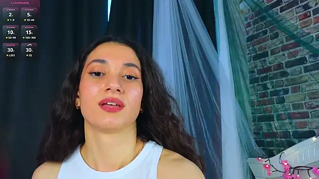 Snapshot of PrimroseMarjorie chatting on 06/23/26, 09:40 PrimroseMarjorie online show from 06/23/26, 09:40