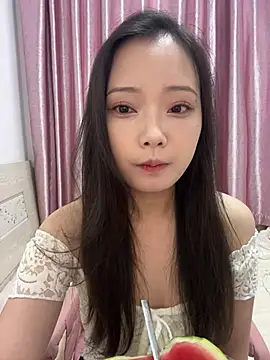 Snapshot of BIGBABYYEYE chatting on 07/24/26, 01:31 BIGBABYYEYE online show from 07/24/26, 01:31