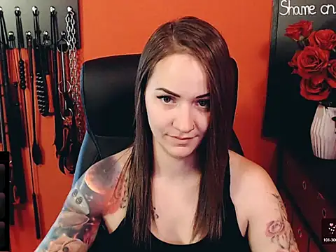 Snapshot of _MissJaneWarren_ chatting on 05/20/26, 04:29 MissJaneWarren online show from 05/20/26, 04:29