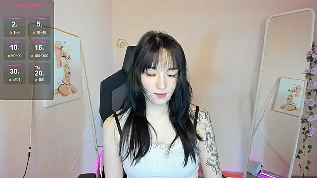 AliceeinWonderlanddd online show from 05/23/26, 02:06