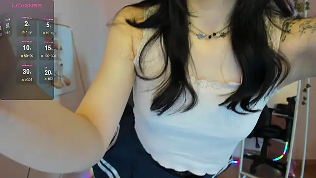 AliceeinWonderlanddd online show from 05/27/26, 03:14