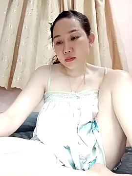 Snapshot of Ana-love2026 chatting on 04/01/26, 01:41 Ana-love2026 online show from 04/01/26, 01:41