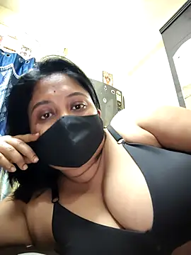 Snapshot of Curvy_Trisha chatting on 02/27/26, 07:25 Curvy Trisha online show from 02/27/26, 07:25